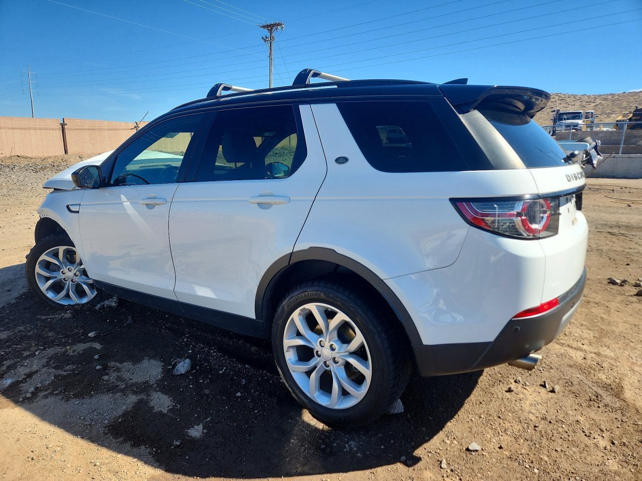 2017 Land Rover Discovery Sport Hse - Image 2