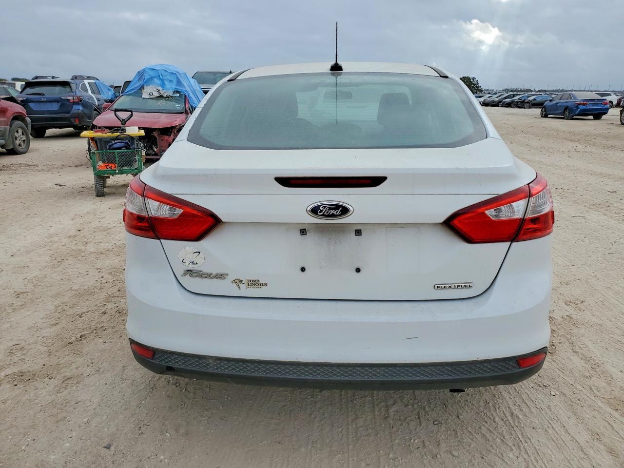 2014 Ford Focus S - Фото 6