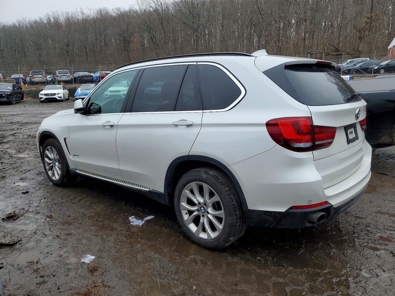 2016 BMW X5 xDrive35I - Фото 2