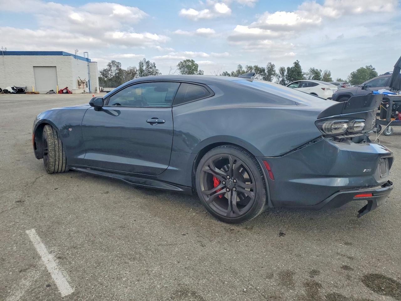 2023 Chevrolet Camaro Lt1 - Image 2