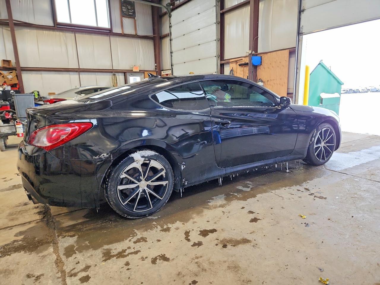 2011 Hyundai Genesis Coupe 2.0T - Image 3