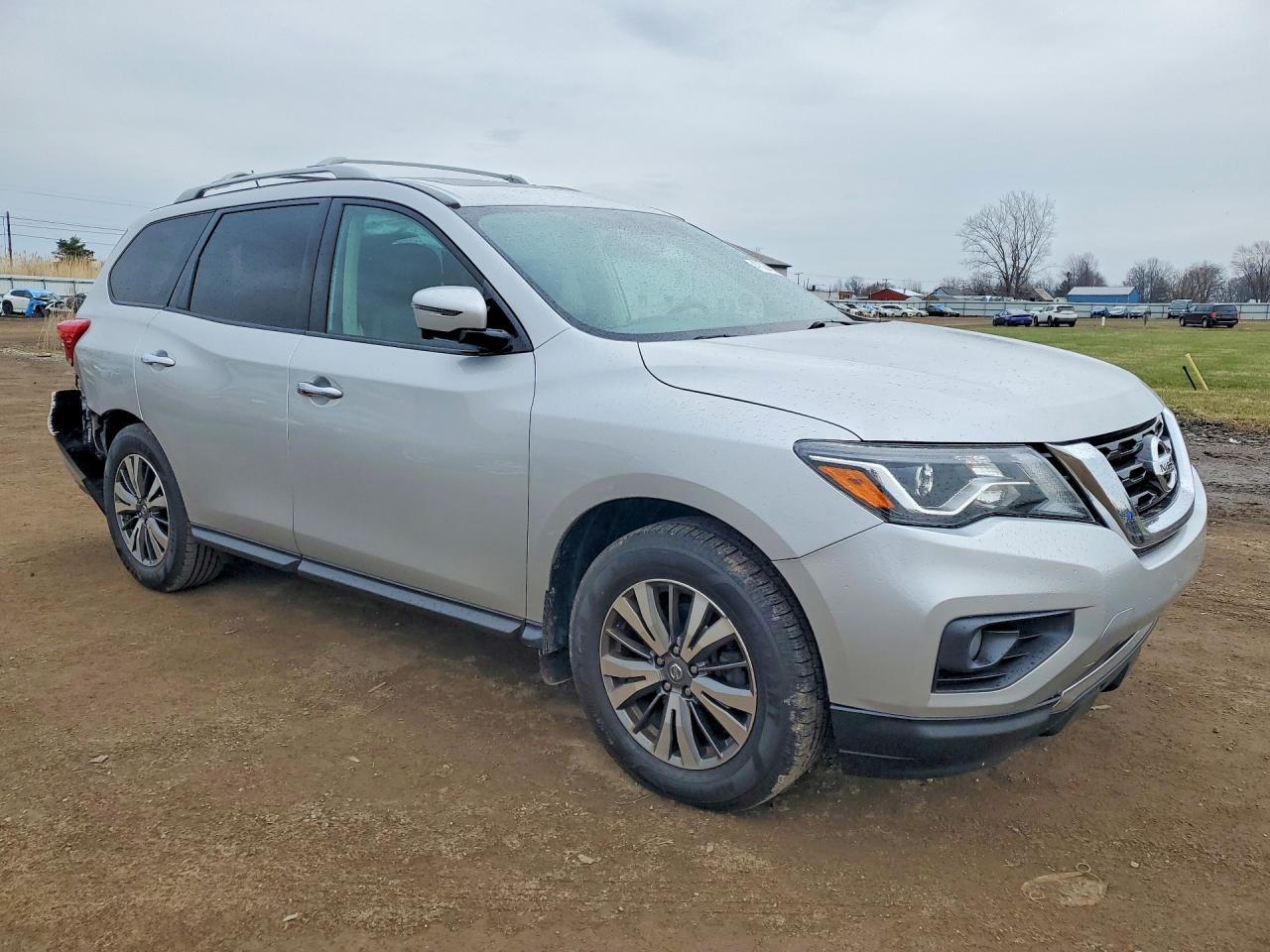 2017 Nissan Pathfinder Sl - Image 4