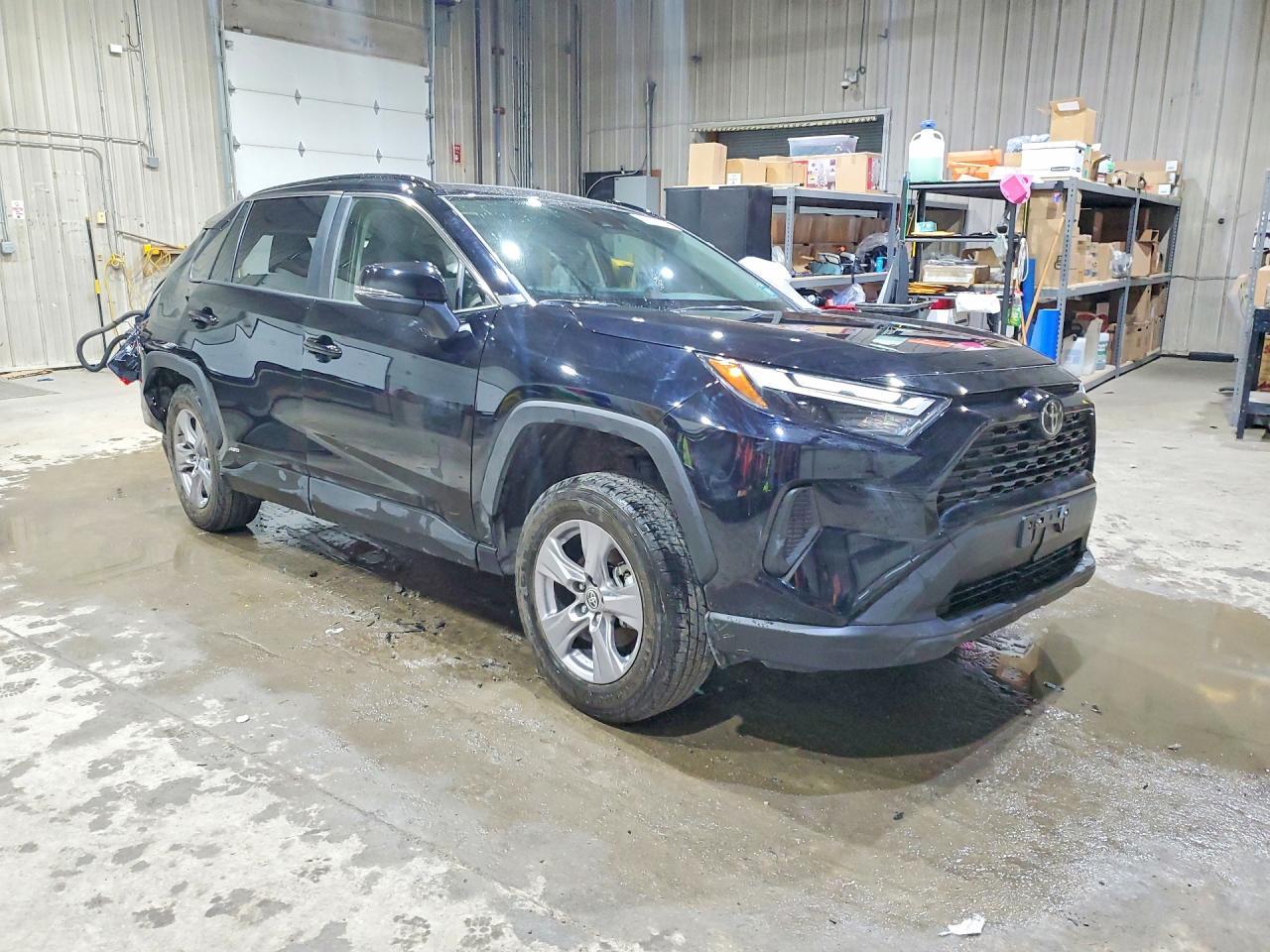 2025 Toyota Rav4 Hybrid Xle - Image 4
