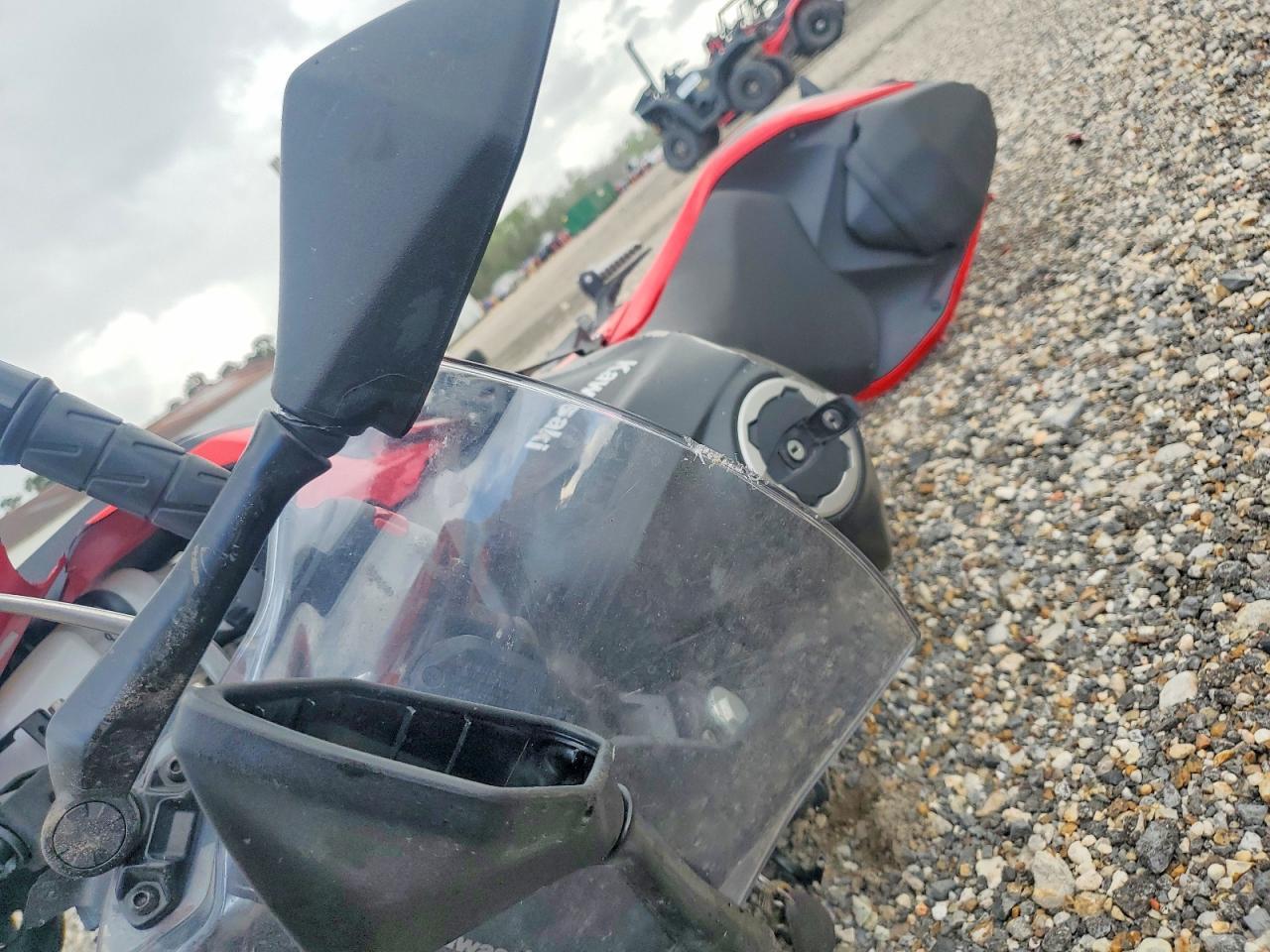 2025 Kawasaki Ex500 - Image 5