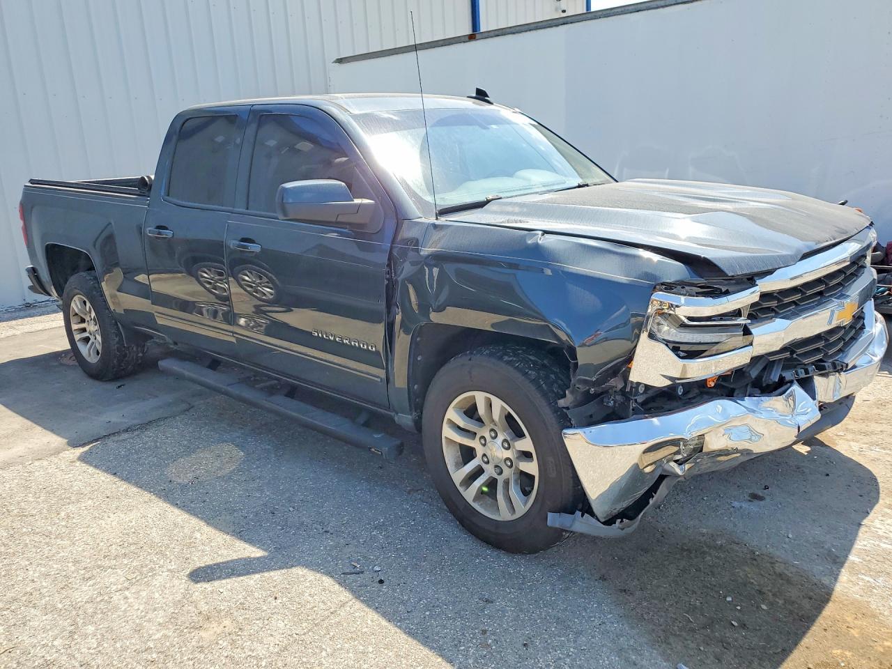 2018 Chevrolet Silverado C1500 Lt - Image 4