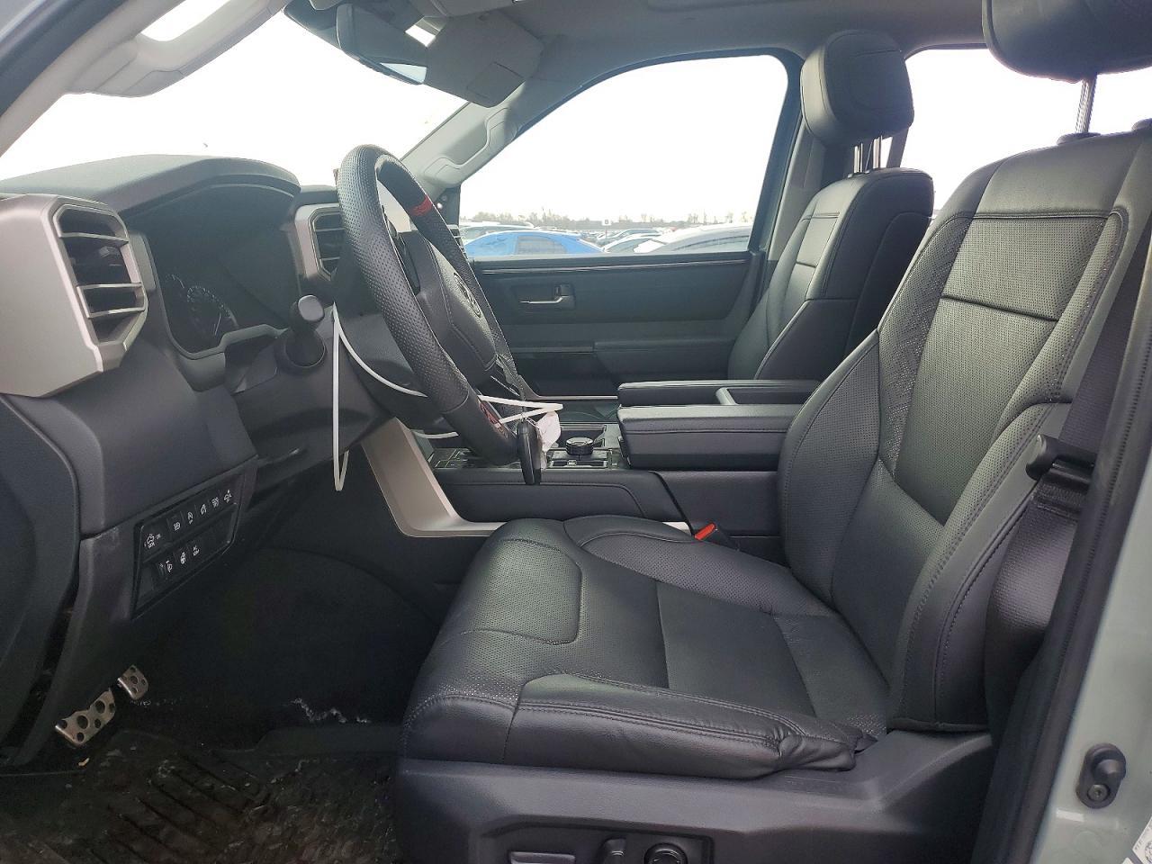 2023 Toyota Tundra Crewmax Limited - Image 7