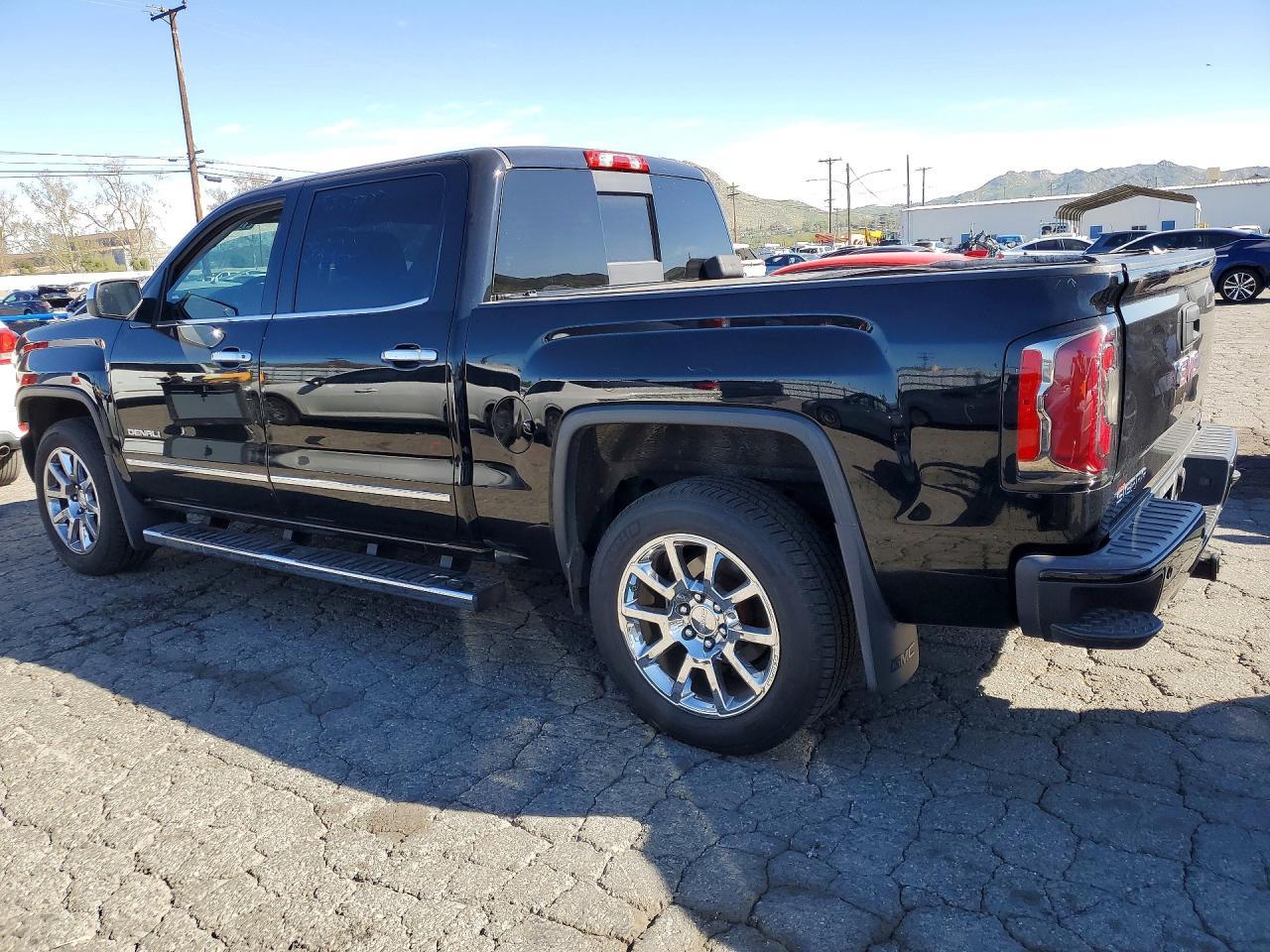 2017 GMC Sierra K1500 Denali - Фото 2