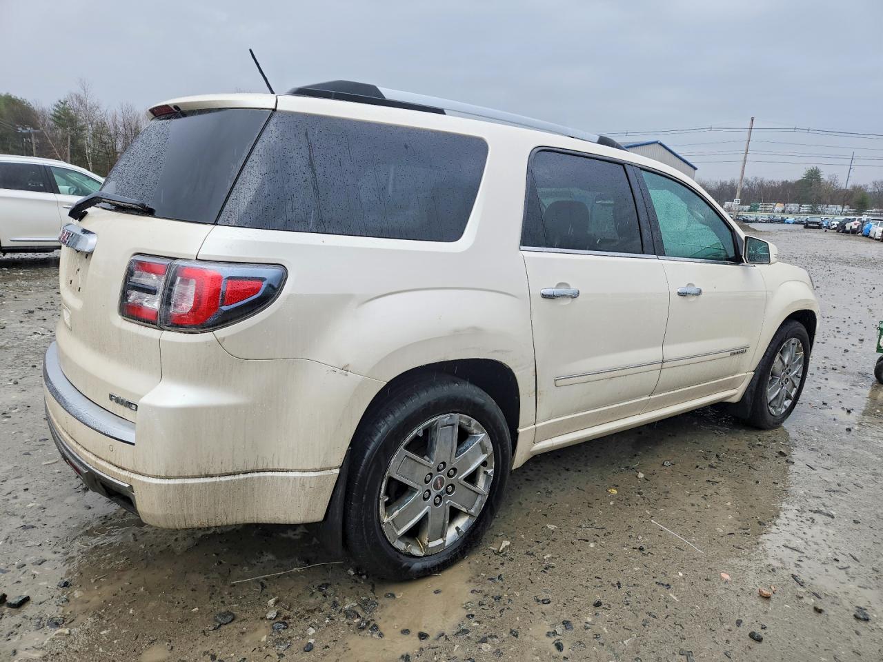 2015 GMC Acadia Denali - Image 3