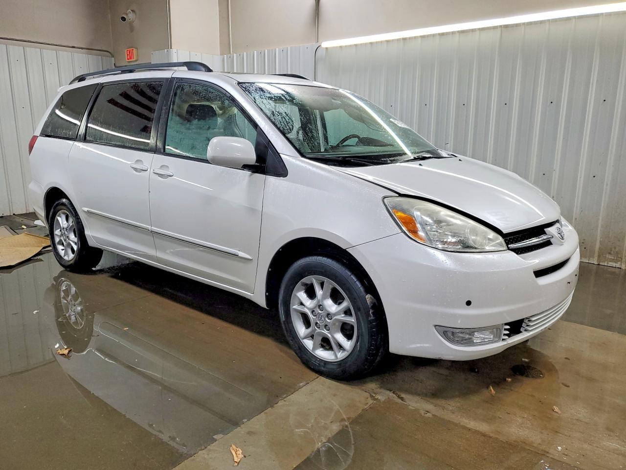 2004 Toyota Sienna Xle Limited 7 Passenger - Image 4
