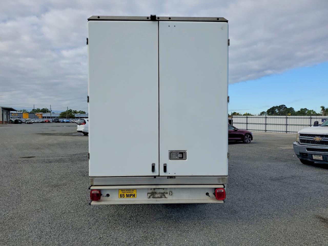 2020 Ford Transit Delivery Van - Фото 6
