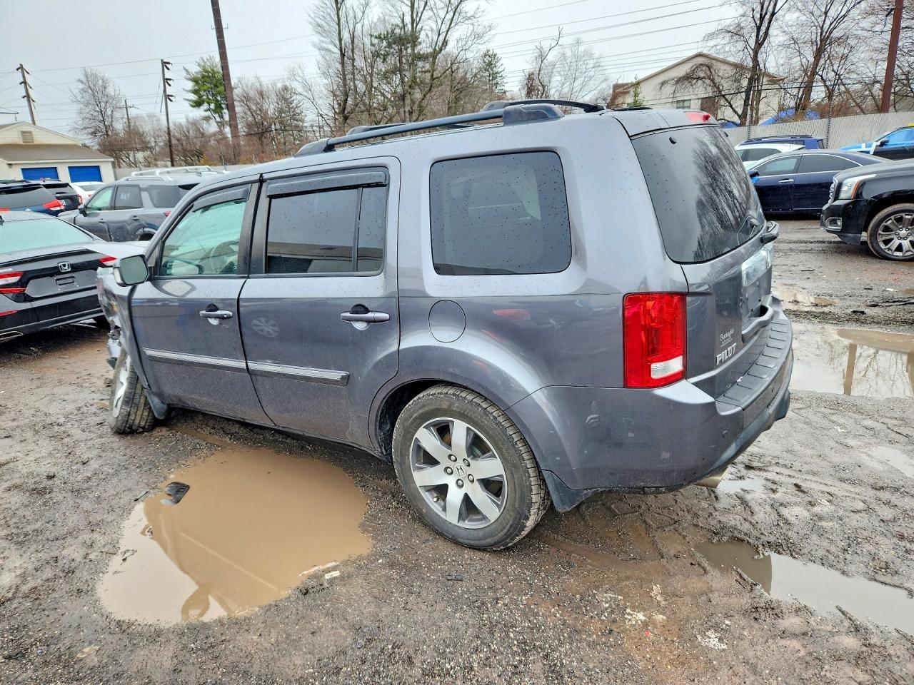 2015 Honda Touring - Image 2