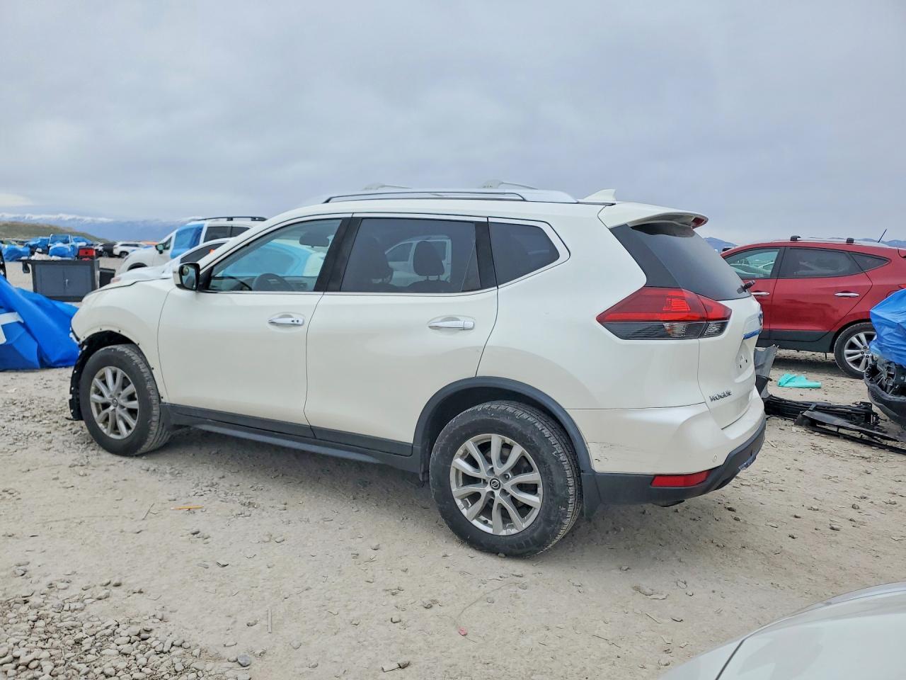 2020 Nissan Rogue Sv - Фото 2