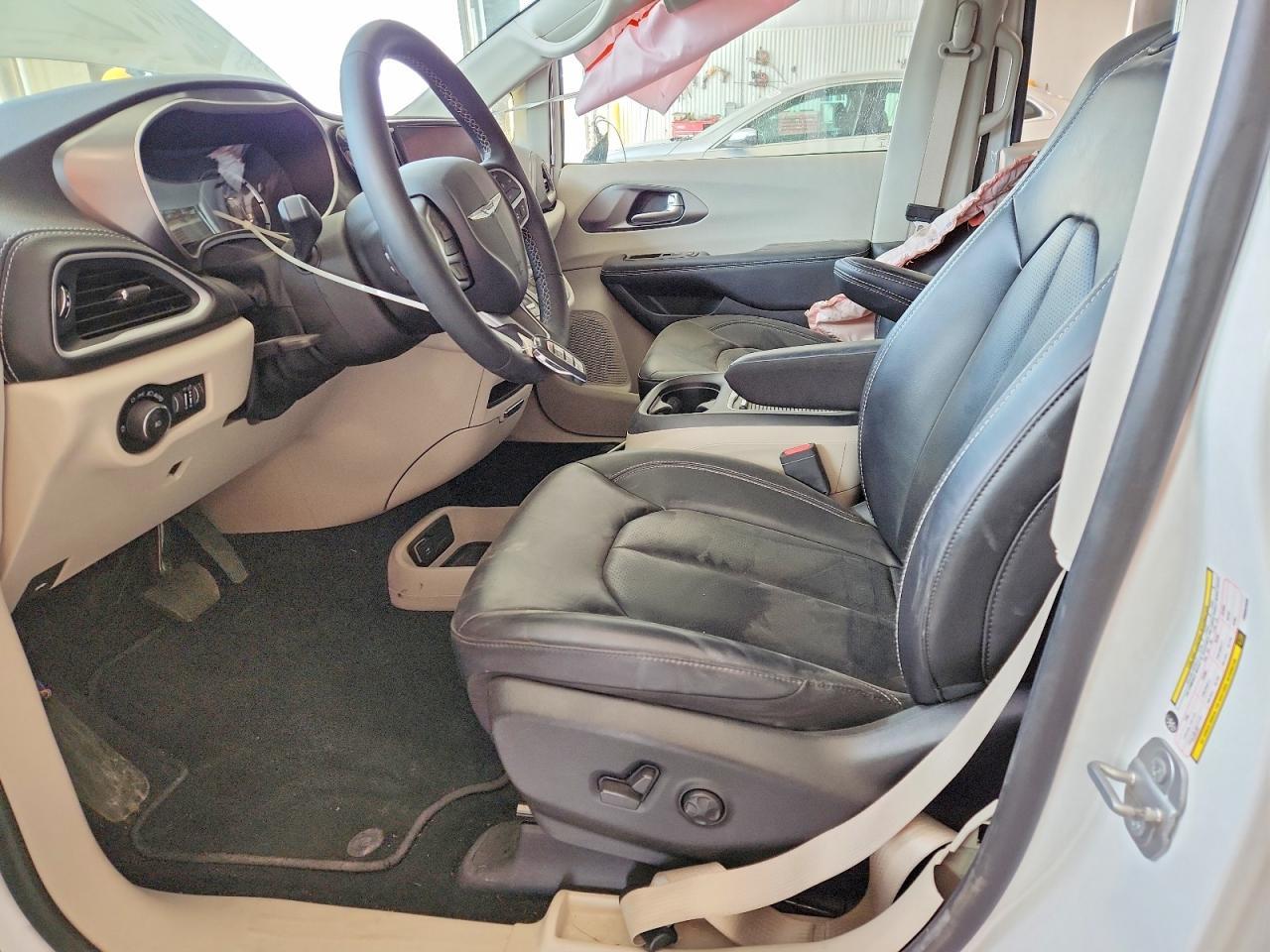 2023 Chrysler Pacifica Hybrid Touring L - Фото 7