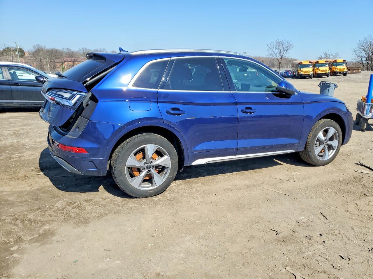 2023 Audi Q5 Premium Plus 40 - Image 3