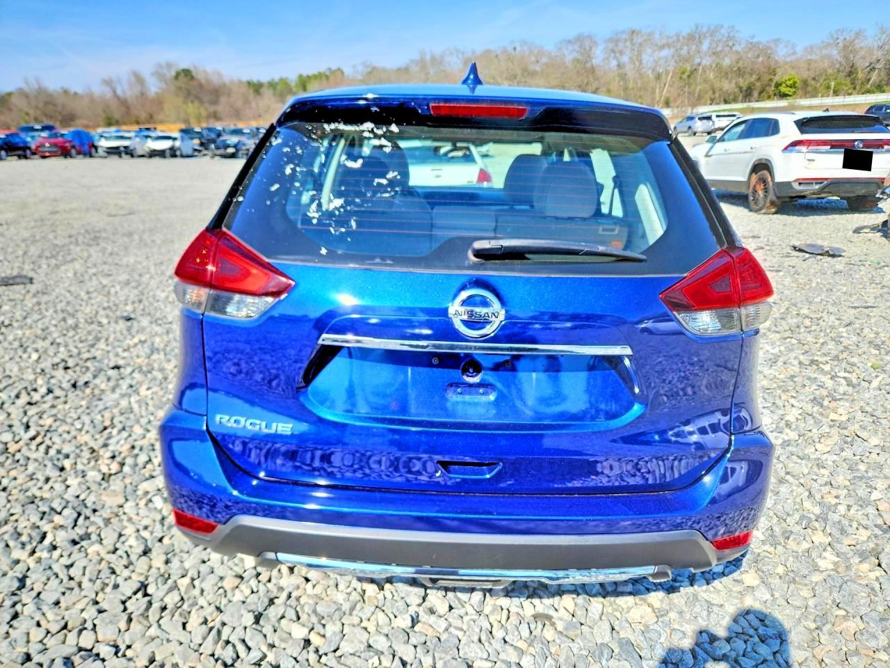 2017 Nissan Rogue S - Image 6