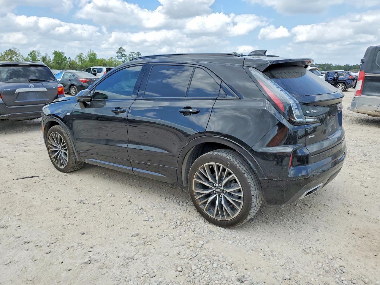 2025 Cadillac Xt4 Sport - Фото 2