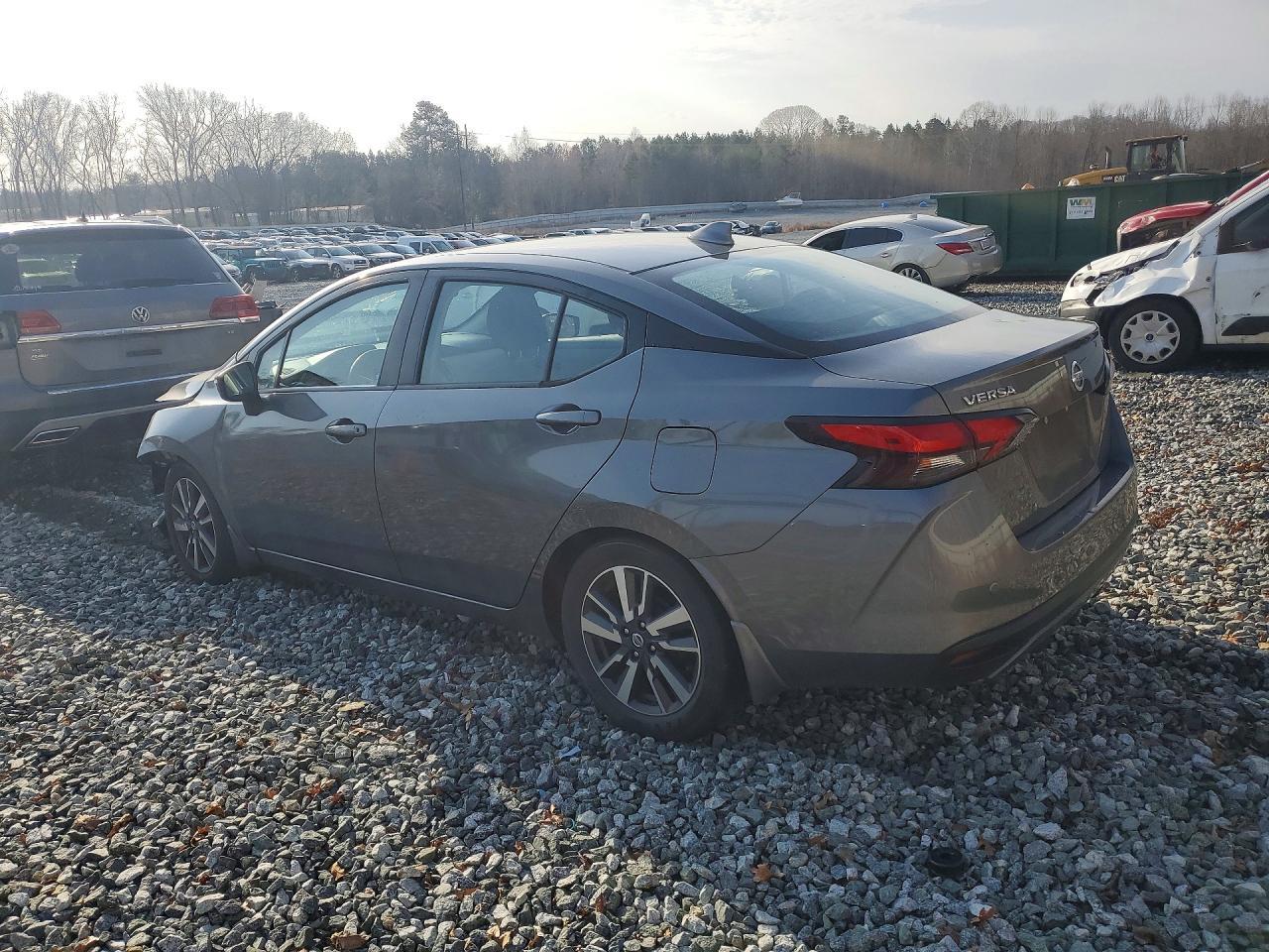 2020 Nissan Versa Sv - Фото 2