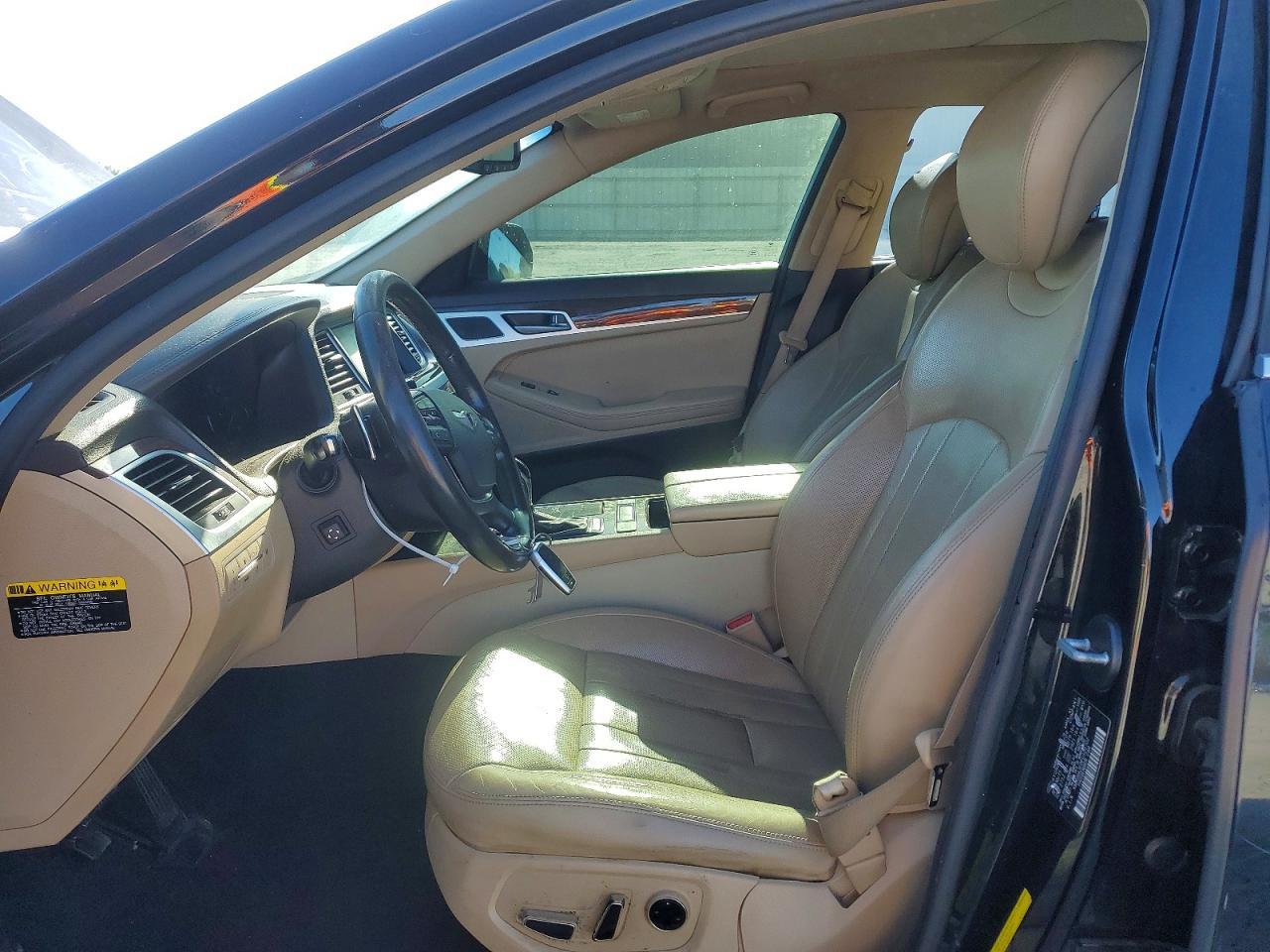 2015 Hyundai Genesis 3.8L - Фото 7