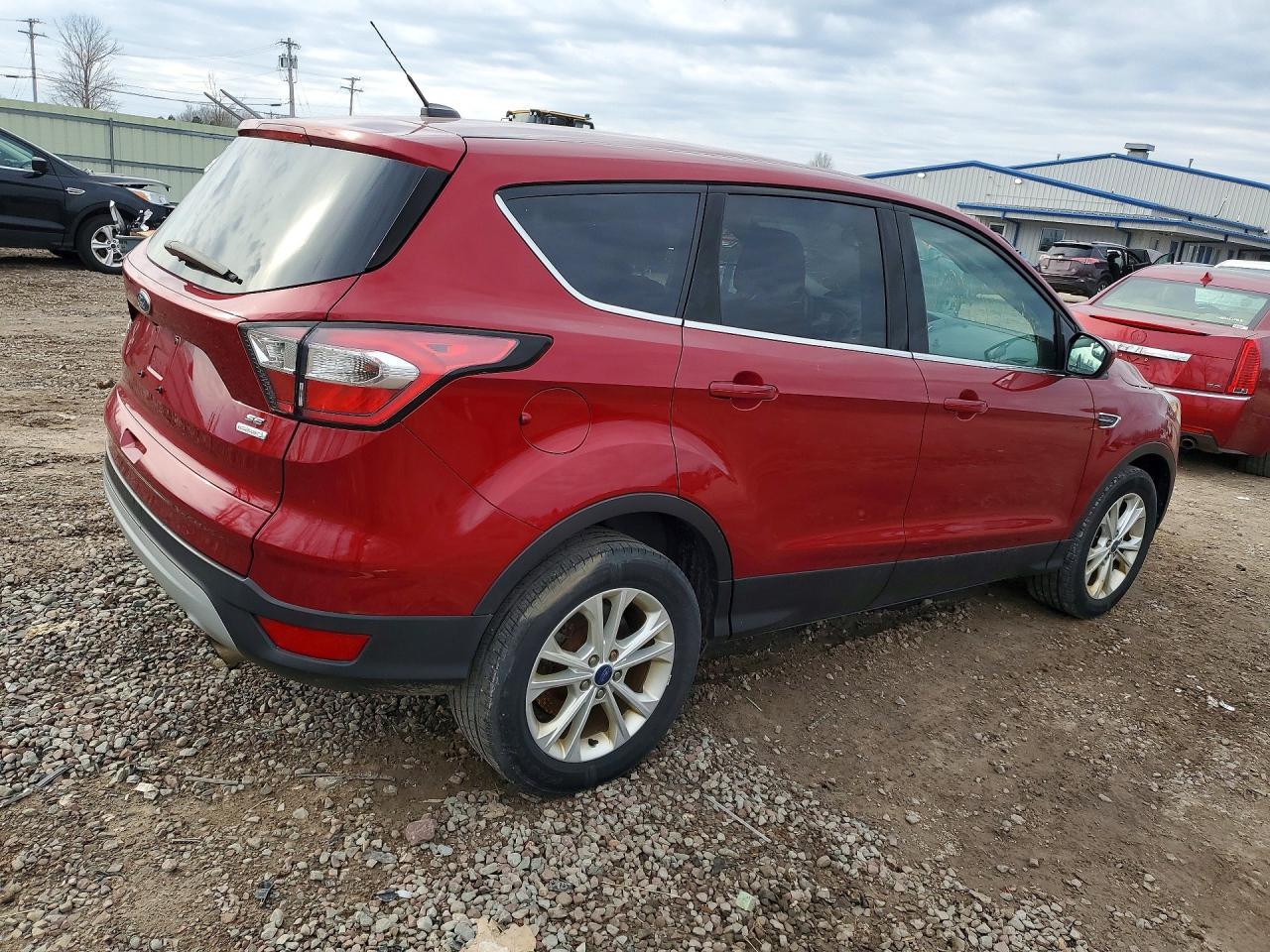 2017 Ford Escape Se - Фото 3