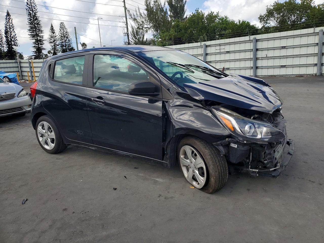2021 Chevrolet Spark Ls - Фото 4