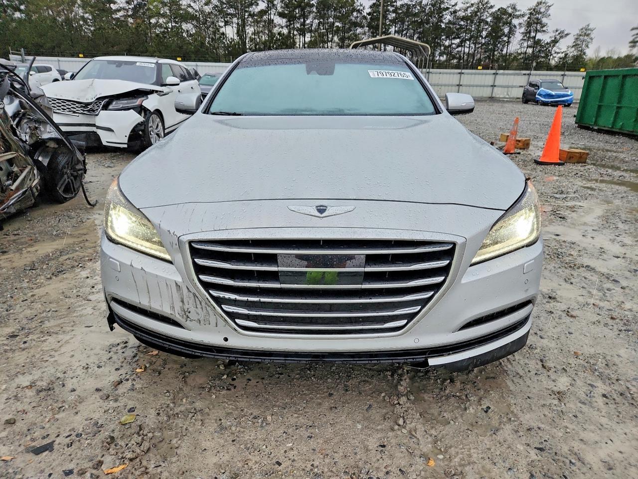 2015 Hyundai Genesis 3.8L - Image 5