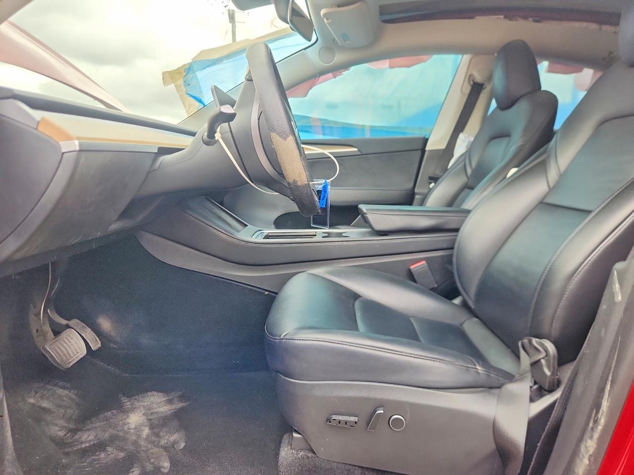 2023 Tesla Model Y - Image 7