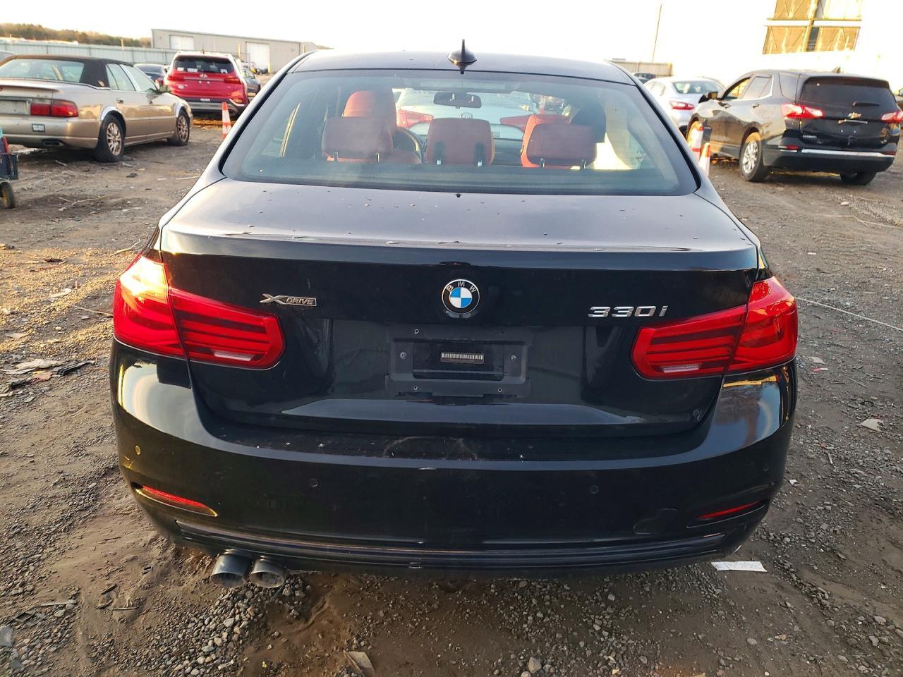 2017 BMW 330 Xi - Фото 6