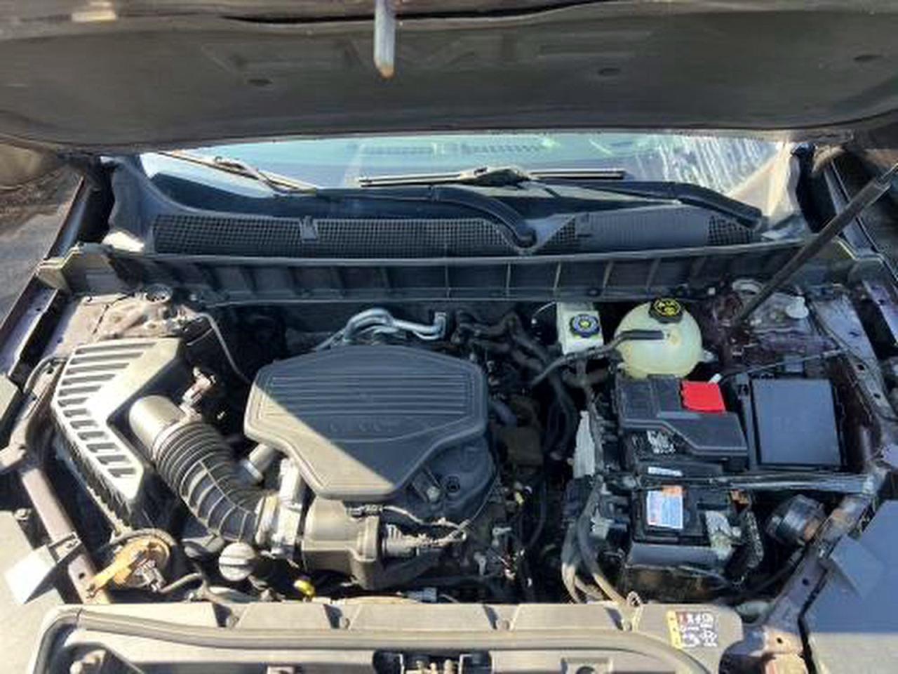 2017 GMC Acadia Denali - Image 7