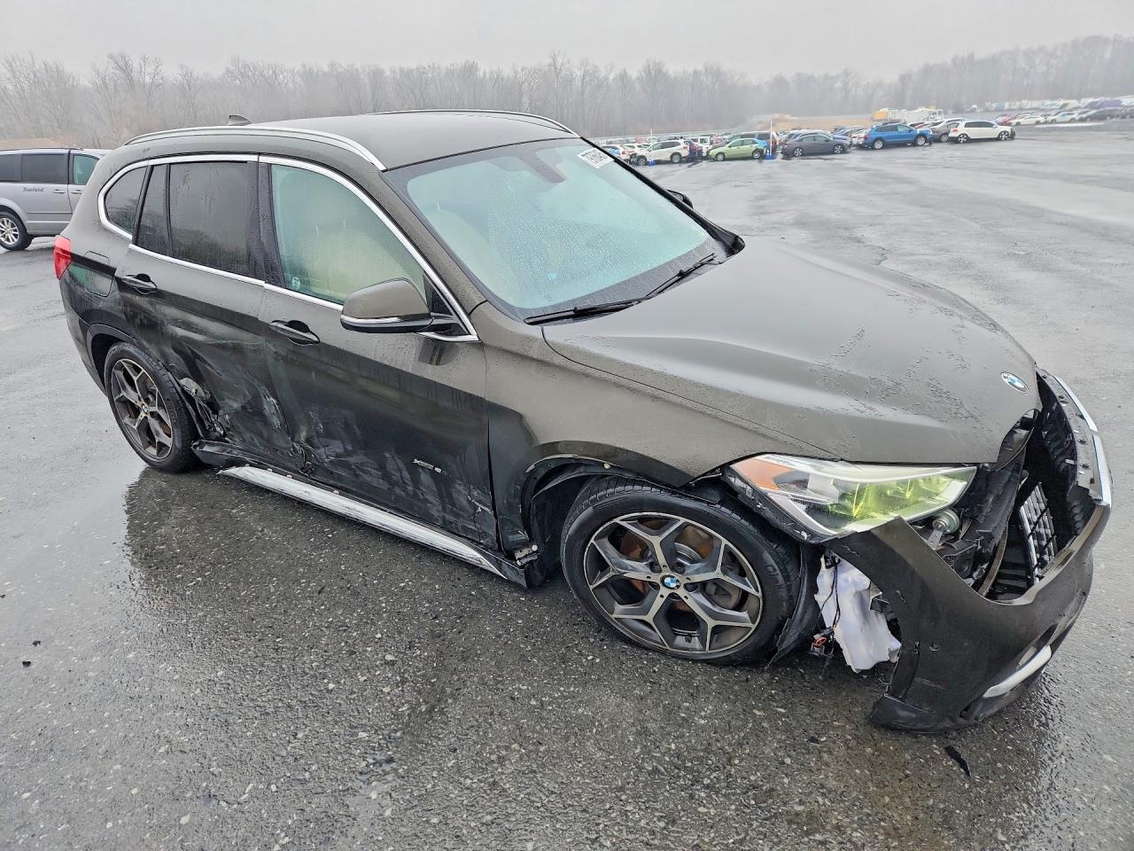 2017 BMW X1 xDrive28I - Фото 4