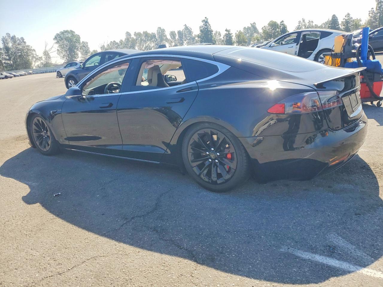 2017 Tesla Model S - Фото 2