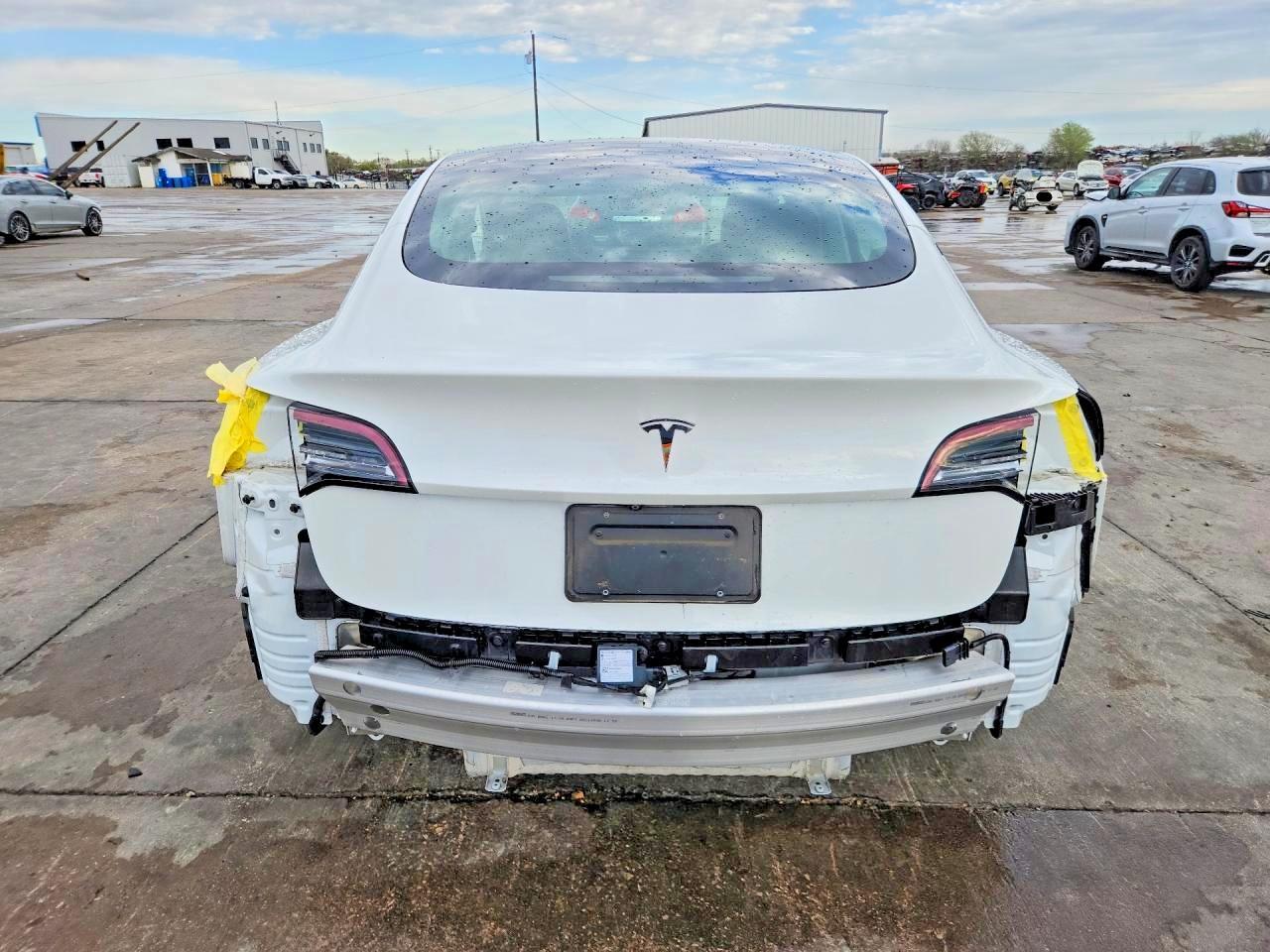 2021 Tesla Model 3 - Фото 6