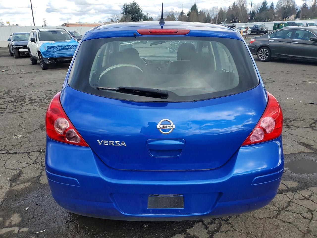2012 Nissan Versa 1.8 S - Image 6