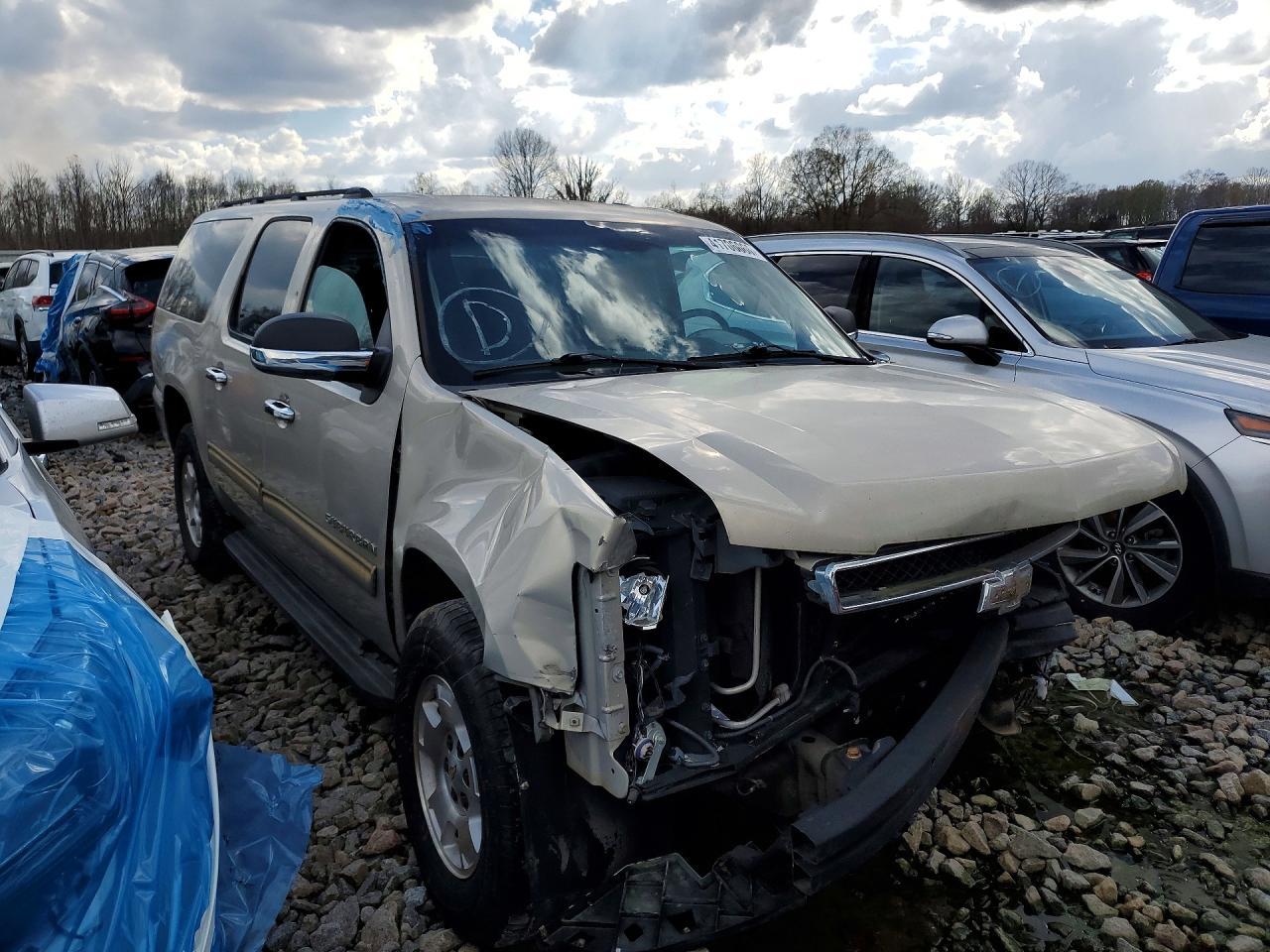 2010 Chevrolet Suburban C1500 Ls - Фото 4