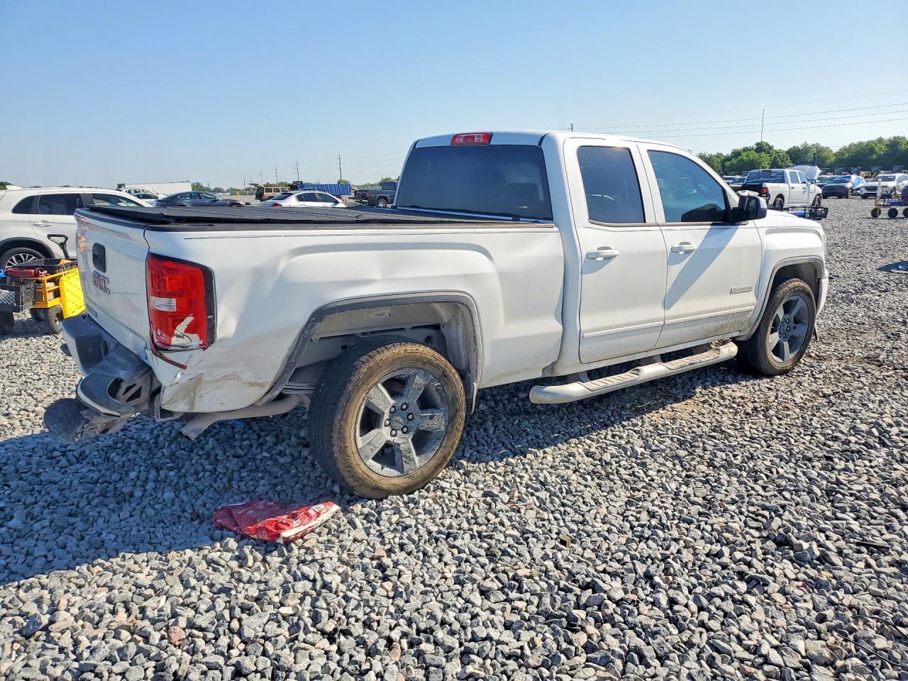 2018 GMC Sierra C1500 - Image 3