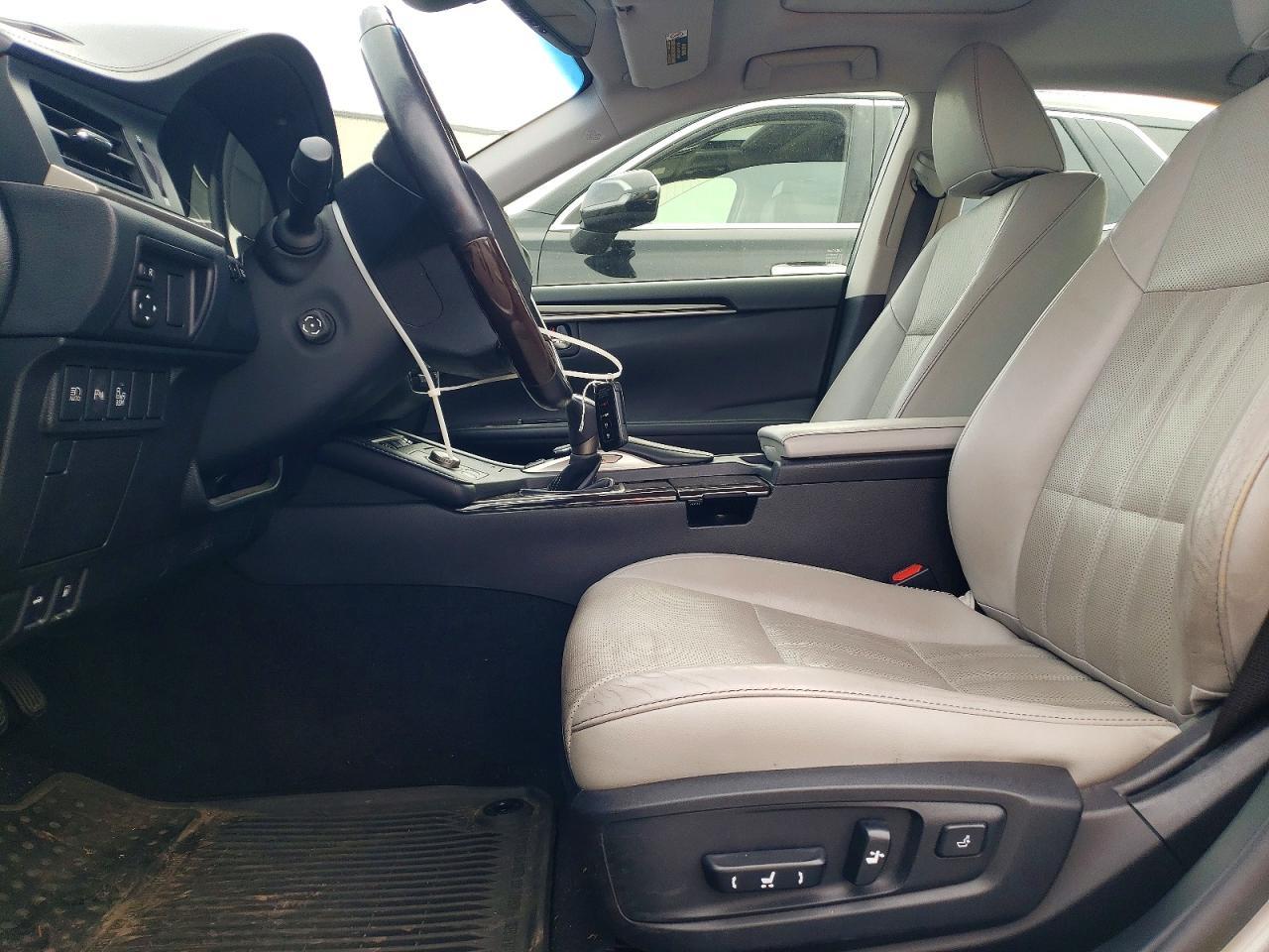 2018 Lexus Es 300H Base - Фото 7
