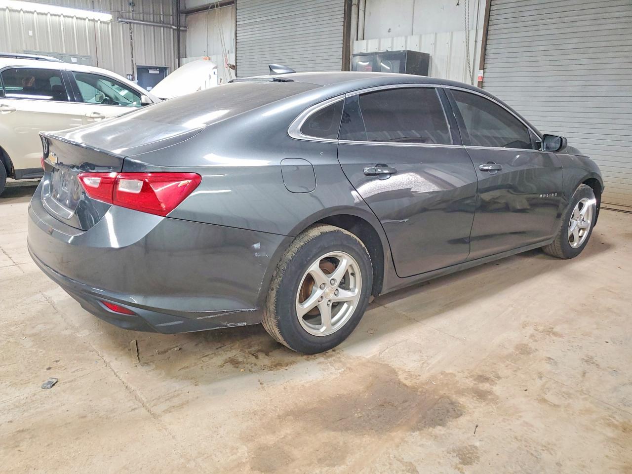2018 Chevrolet Malibu Ls - Фото 3