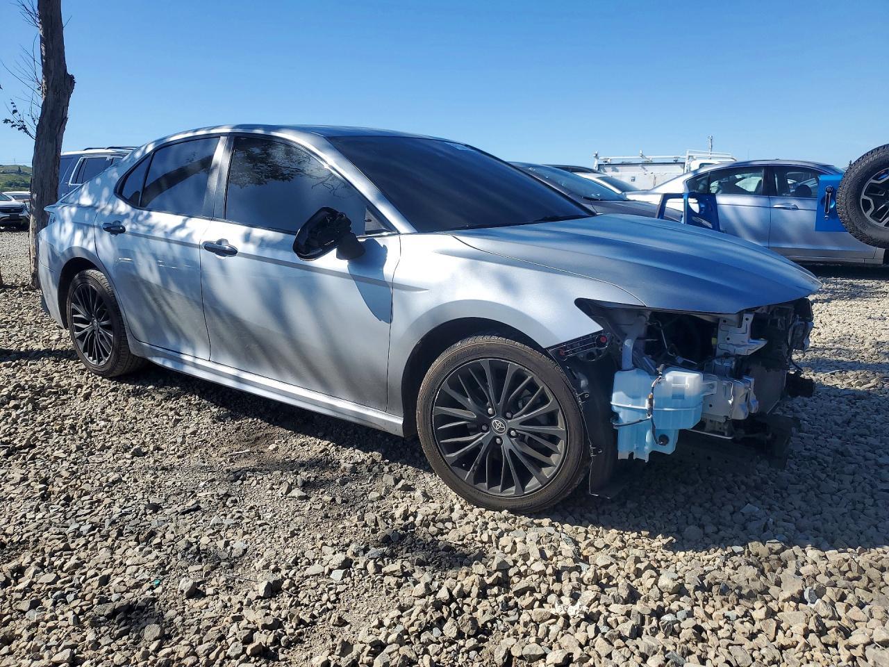2022 Toyota Camry Se Nightshade - Фото 4