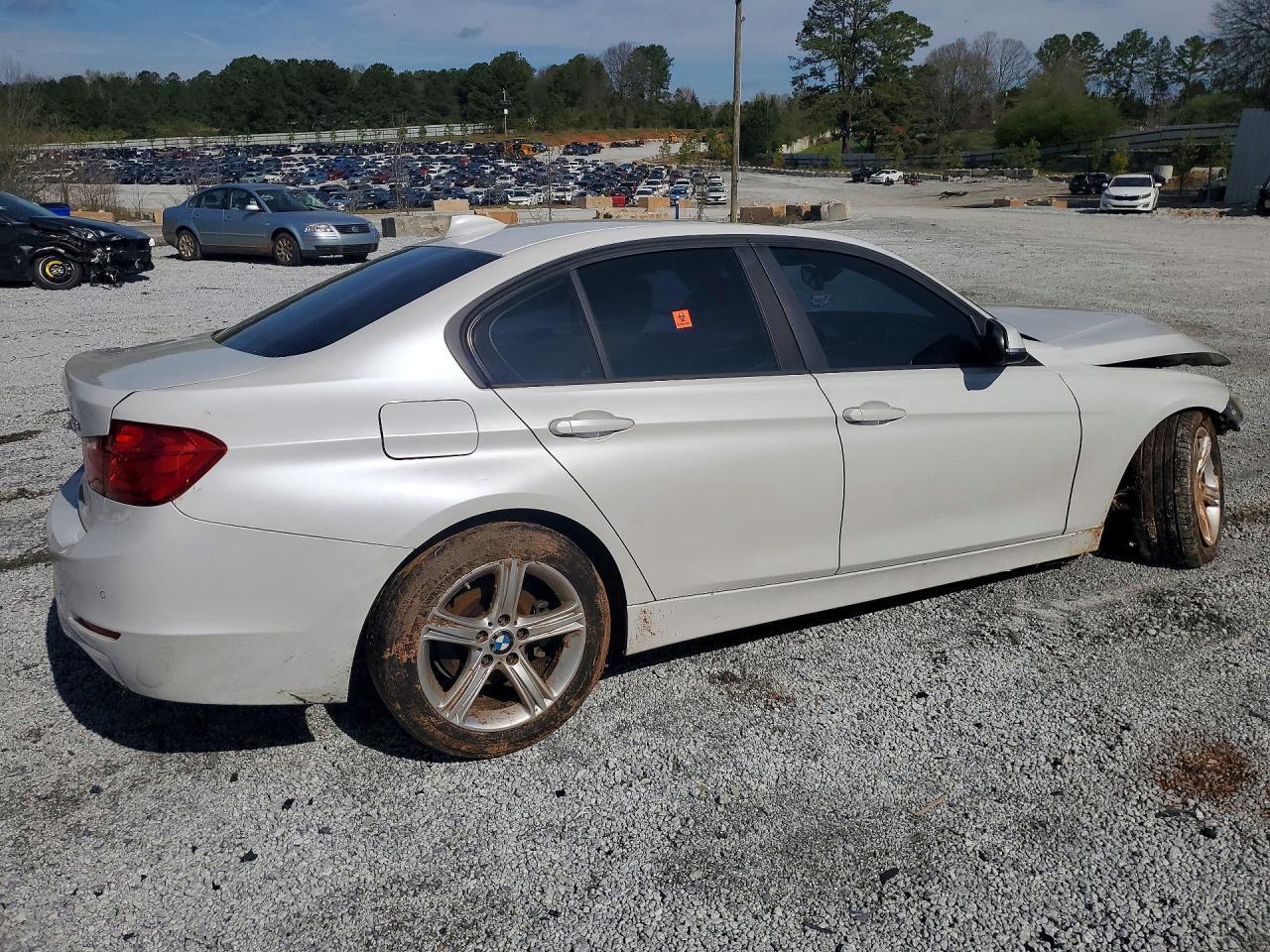 2014 BMW 328 I - Image 3
