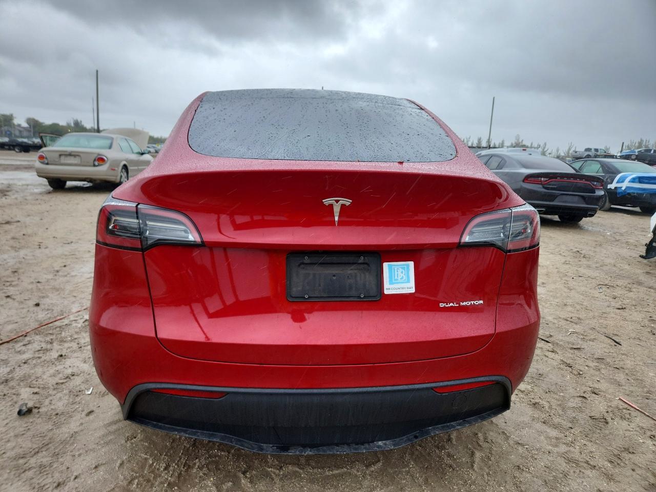 2023 Tesla Model Y - Image 6