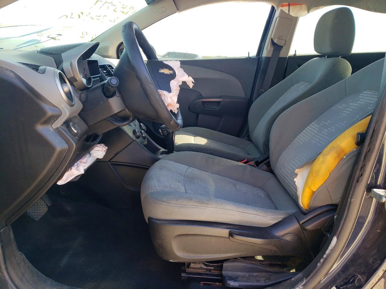 2016 Chevrolet Sonic - Фото 7