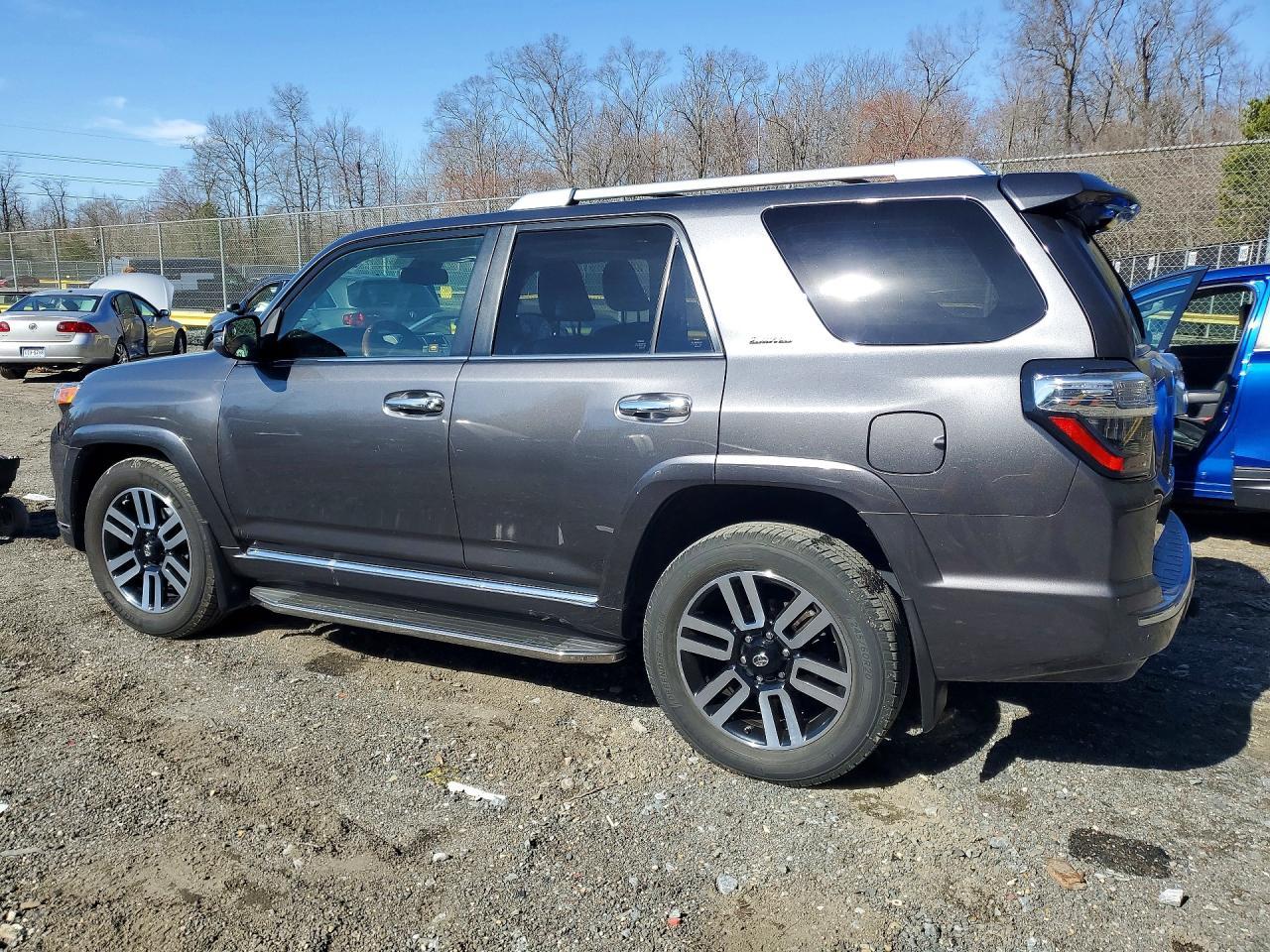 2021 Toyota 4Runner Limited - Фото 2