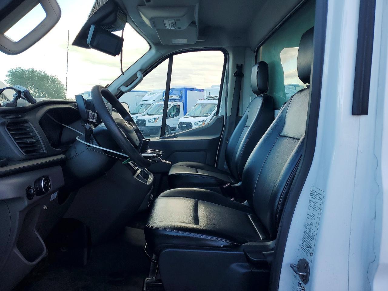 2020 Ford Transit Delivery Truck - Image 7