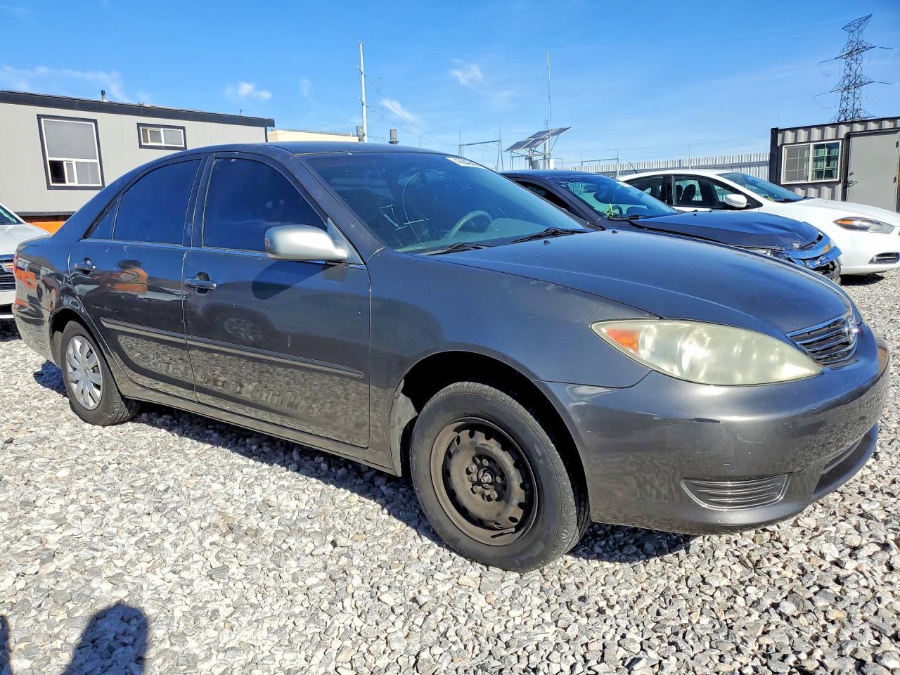 2005 Toyota Camry Le - Фото 4