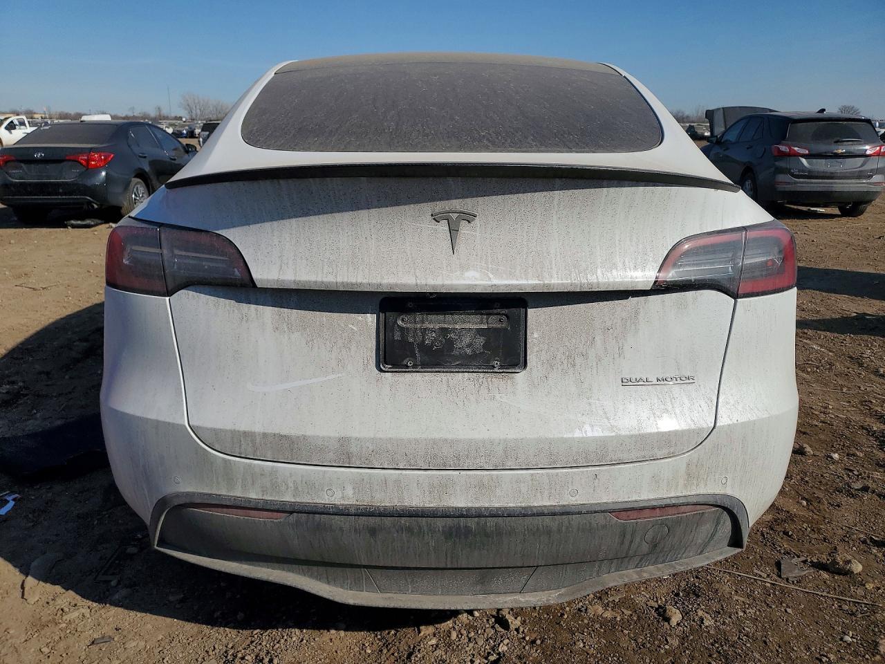 2022 Tesla Model Y - Фото 6