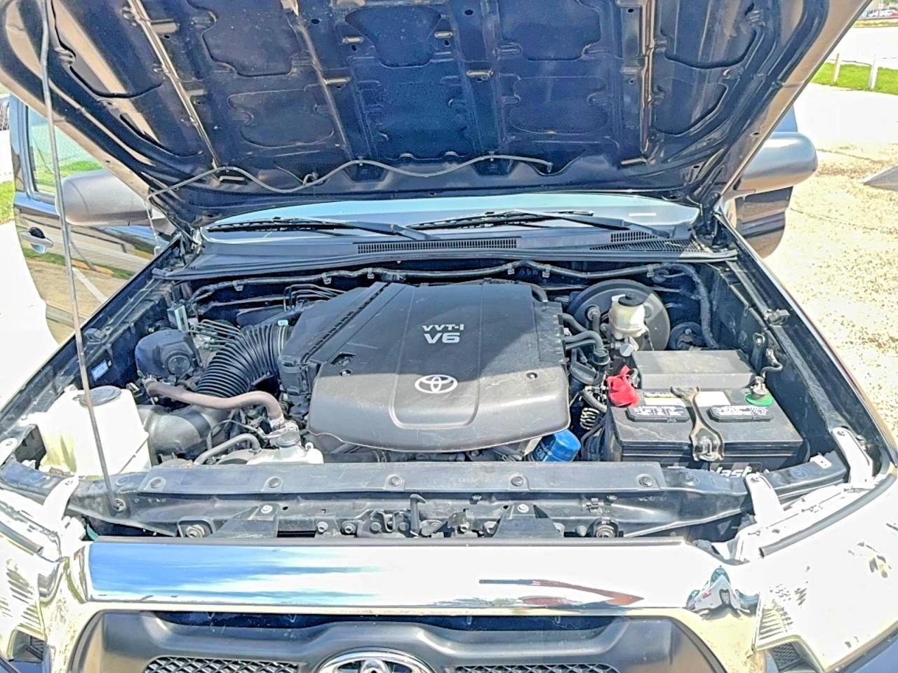 2014 Toyota Tacoma V6 - Image 7