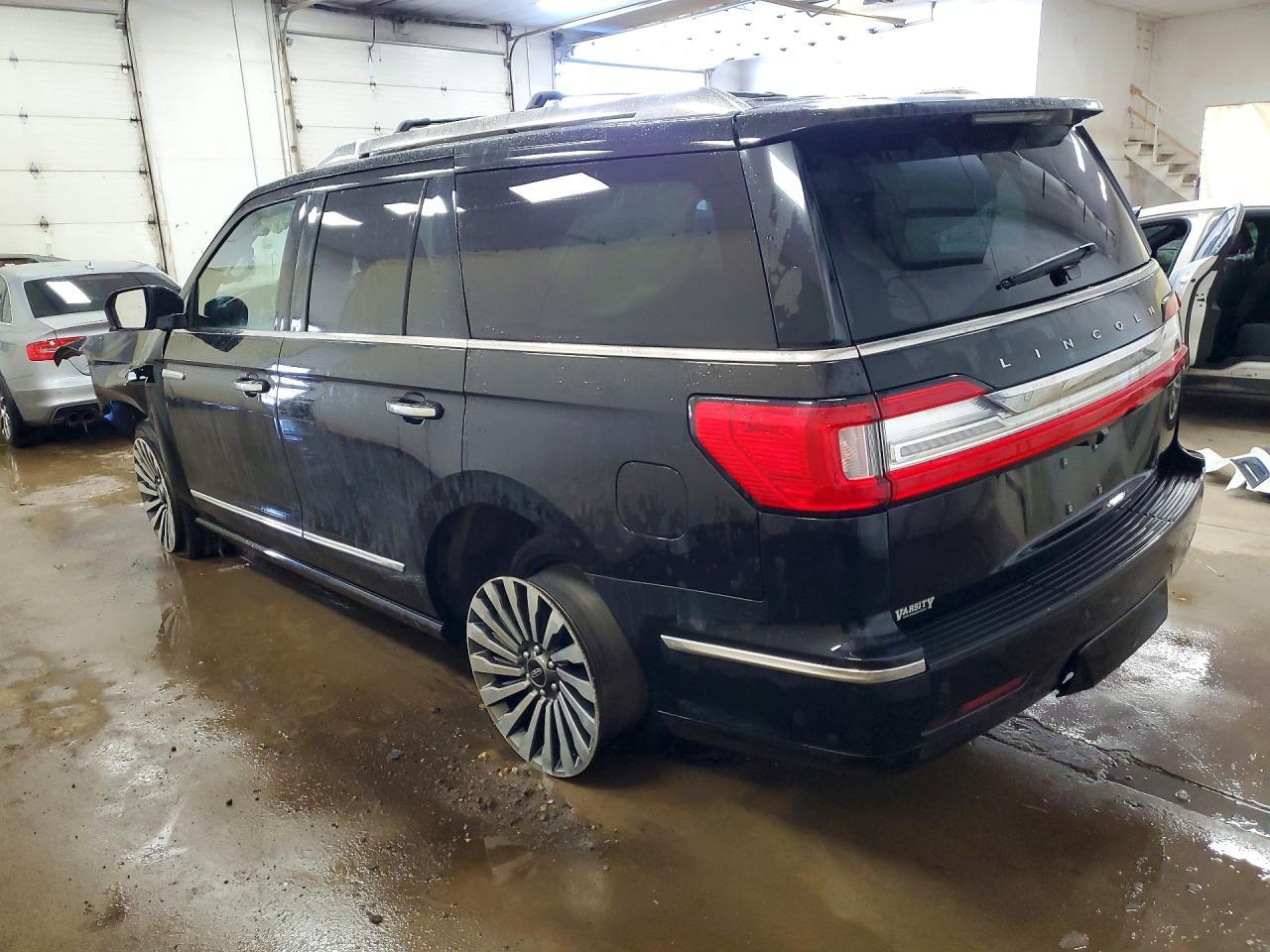 2019 Lincoln Navigator Reserve - Фото 2