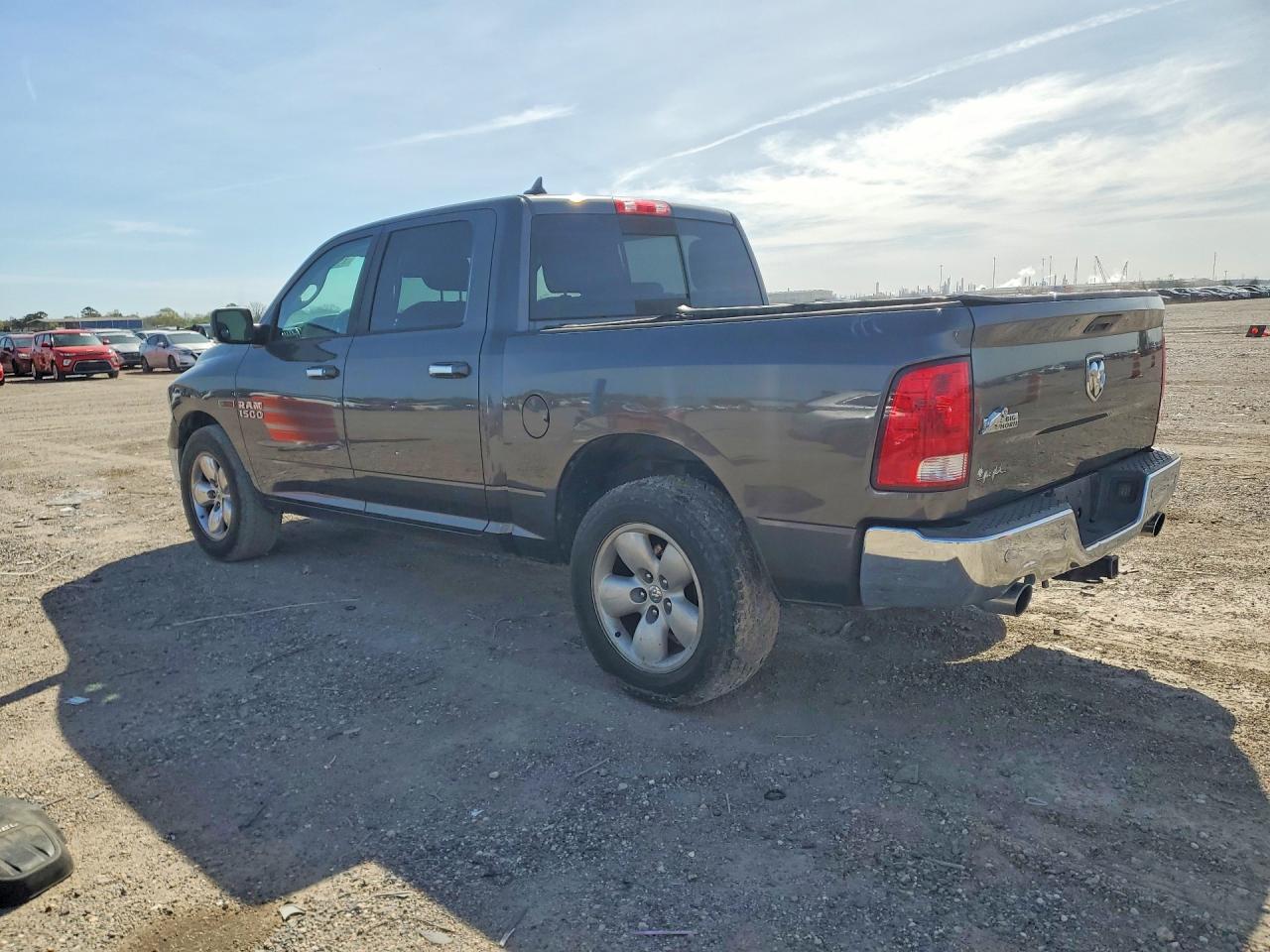 2015 Ram 1500 Slt - Image 2