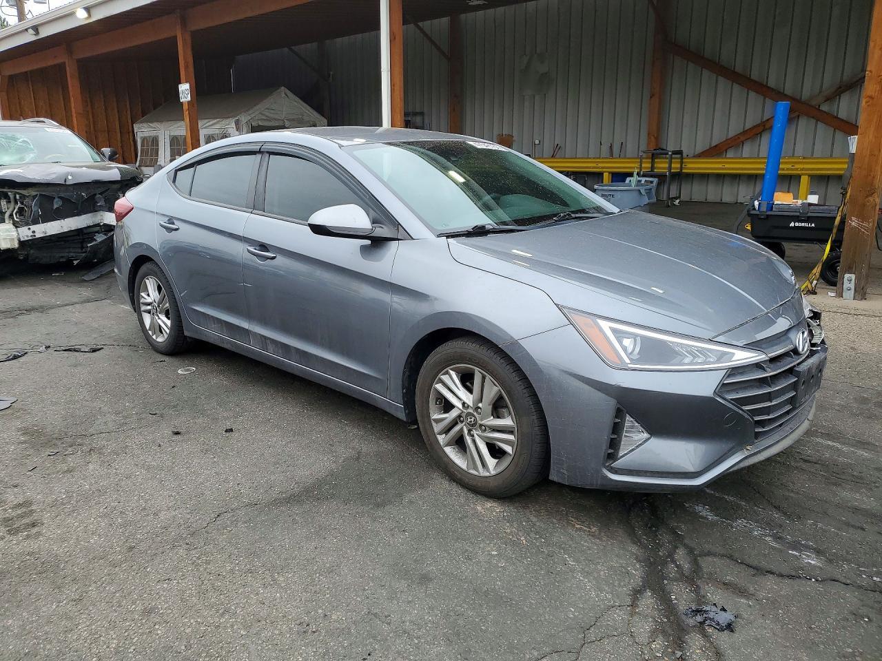 2019 Hyundai Elantra Sel - Фото 4