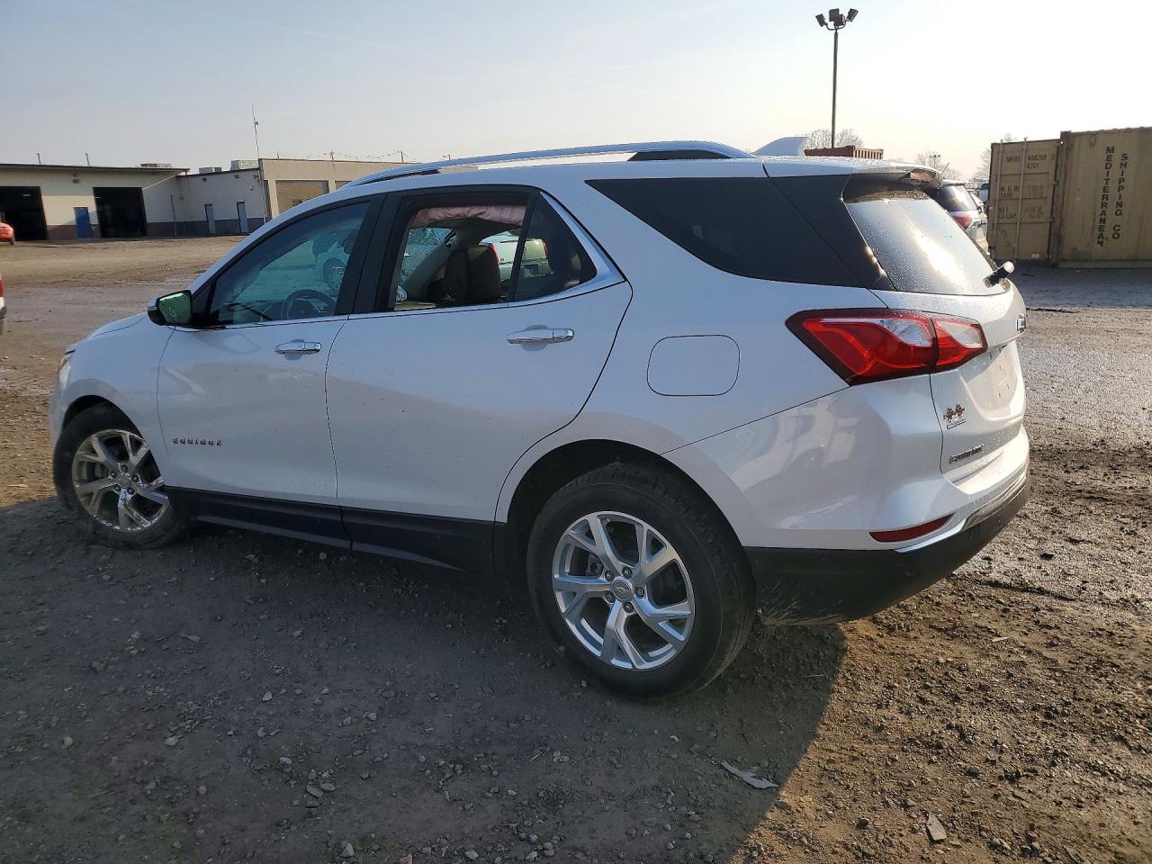 2021 Chevrolet Equinox Premier - Фото 2