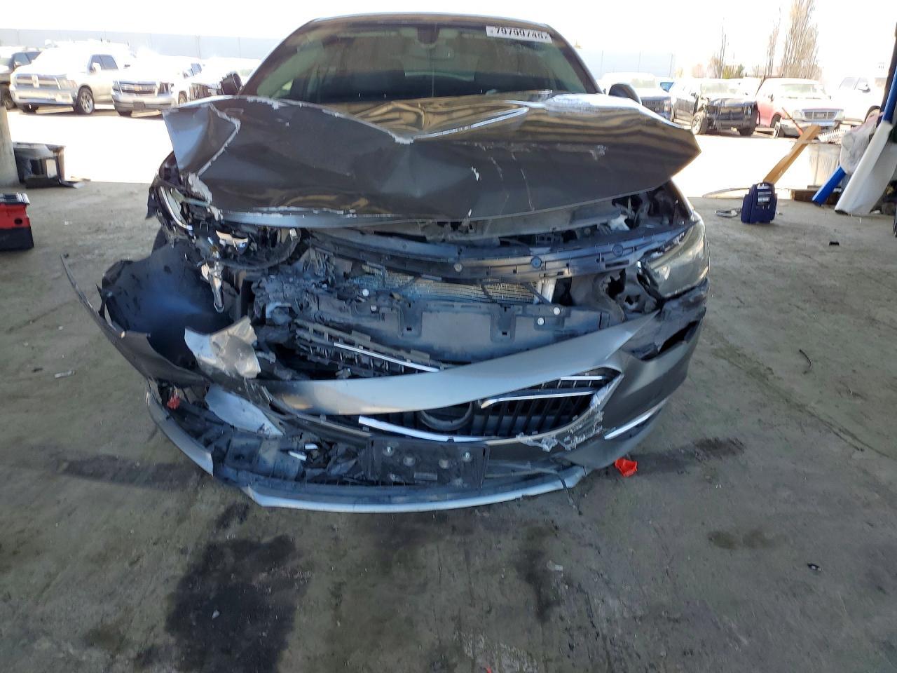 2018 Buick Regal Essence - Фото 5